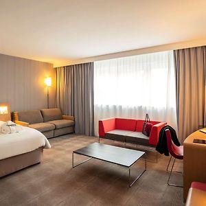 Standard Suite 1 double bed 2 sofas